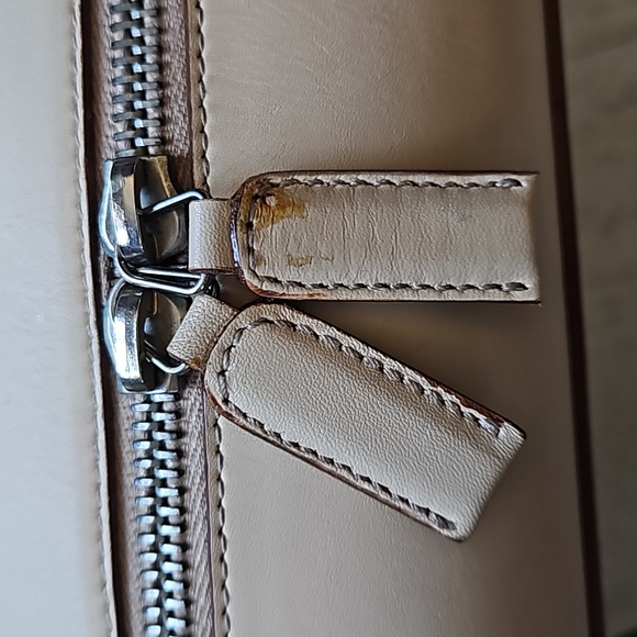 Salvatore Ferragamo Leather Handbag Silver Logo Hardware - Picture 12 of 13